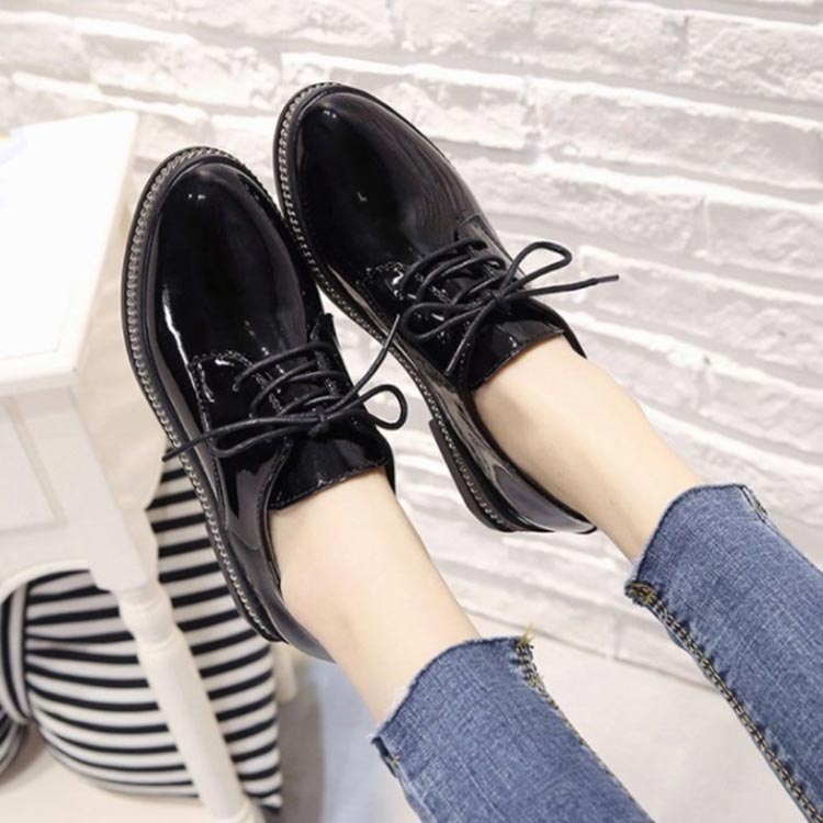 Minana 送料無料 エナメル マット パンプス レースアップシューズ レディース オックスフォード おじ靴 靴 マニッシュシューズ オックスフォードシューズ フラット ローヒール 春靴 通学 大人可愛い 美脚 レースアップ